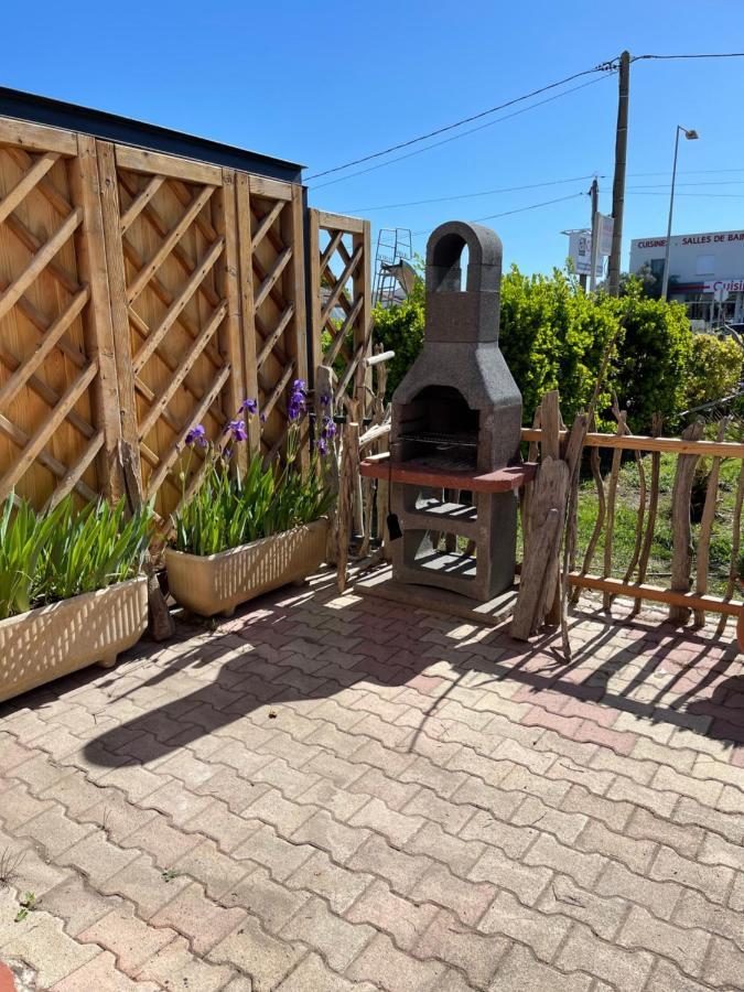 Les Flo Location Aigues-Mortes Exterior foto