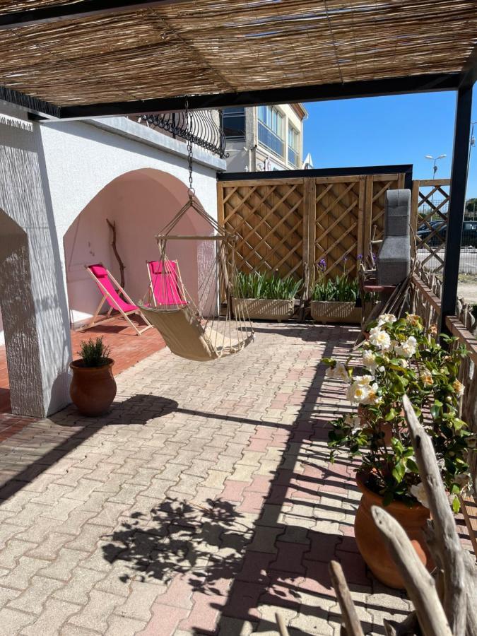 Les Flo Location Aigues-Mortes Exterior foto