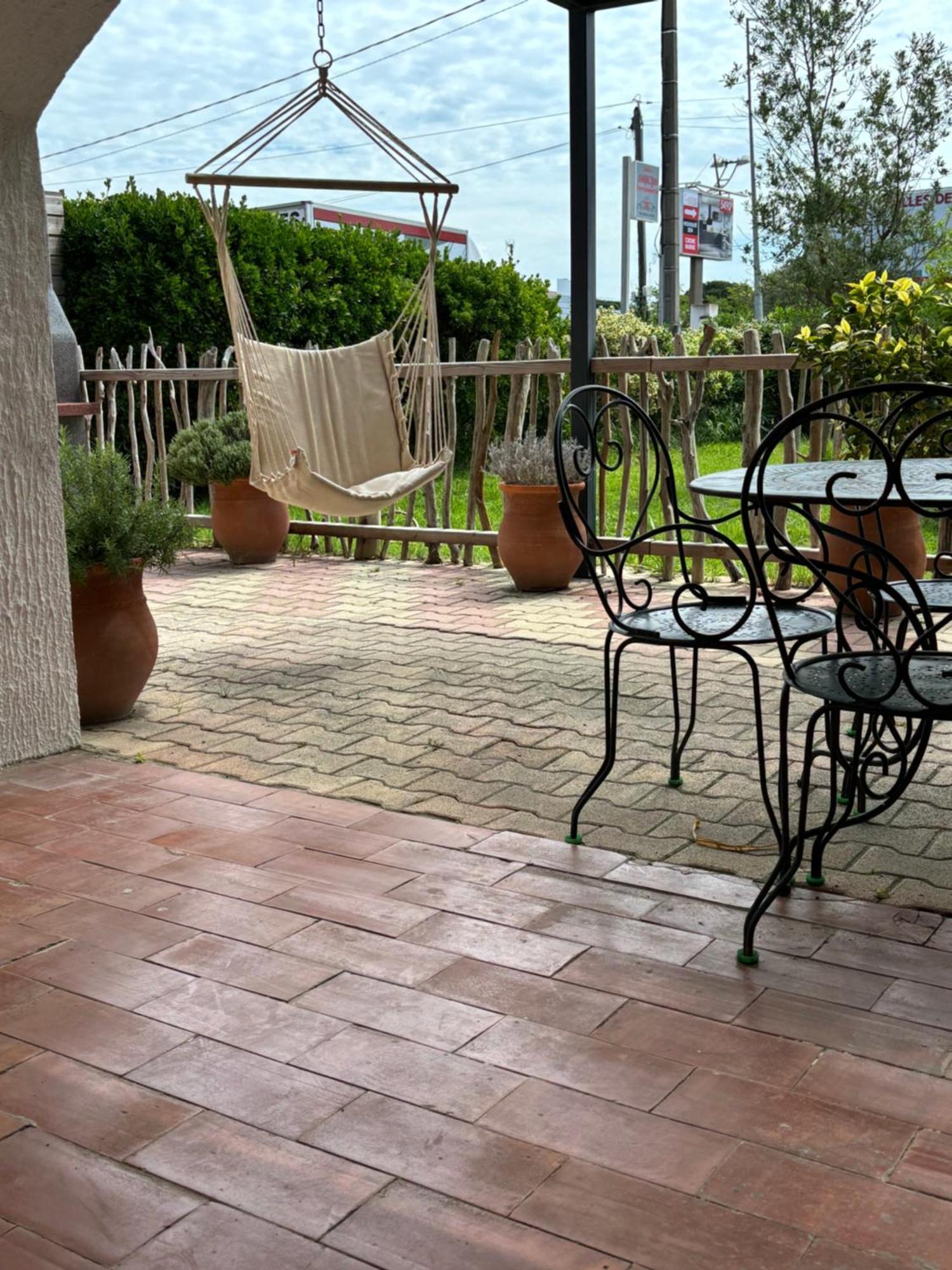 Les Flo Location Aigues-Mortes Exterior foto